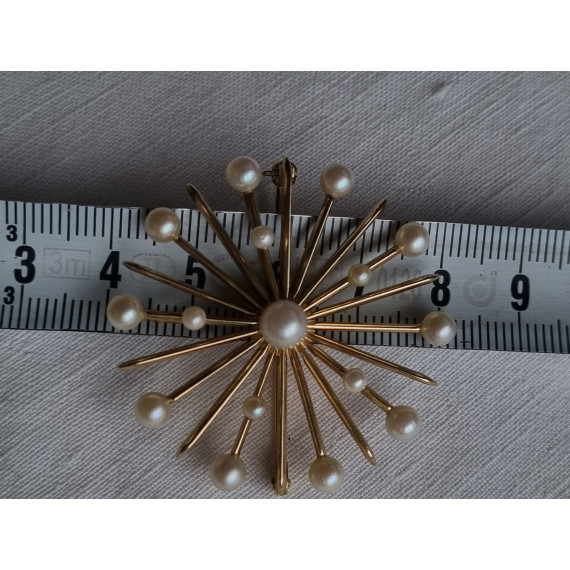 Sonja nålen i 585 gult gull, med perler, original anheng og brosje