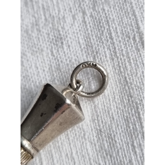 En penn til bly, vi antar er i sølv, fra OXO, 6 kantet ca 9 cm lang