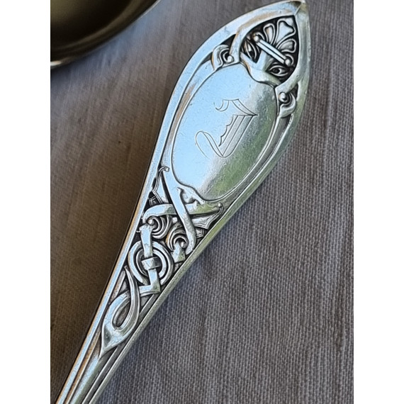 Nordisk sølvskje, spiseskje, ca 21,8 cm, antikk sølvskje fra 1917, ligner dragesølv