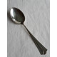 Konval sølvskje, spiseskje ca 18,5 cm lang, grav et emblem