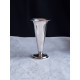 Nydelig stilren vase, sølvvase, ca 12 cm høy