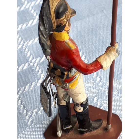 Tinnsoldat, tinn soldat Napoleon krigen 1815 Britisk soldat, flaggbærer 11,5 cm