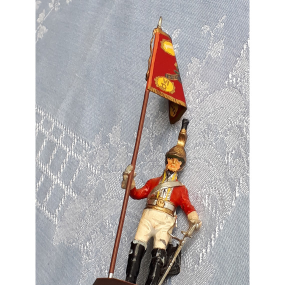 Tinnsoldat, tinn soldat Napoleon krigen 1815 Britisk soldat, flaggbærer 11,5 cm