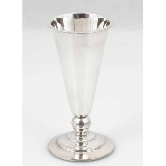Flott blomstervase, vase i sølv, H 16 cm, fra Br Lo