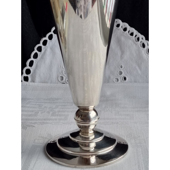 Flott blomstervase, vase i sølv, H 16 cm, fra Br Lo